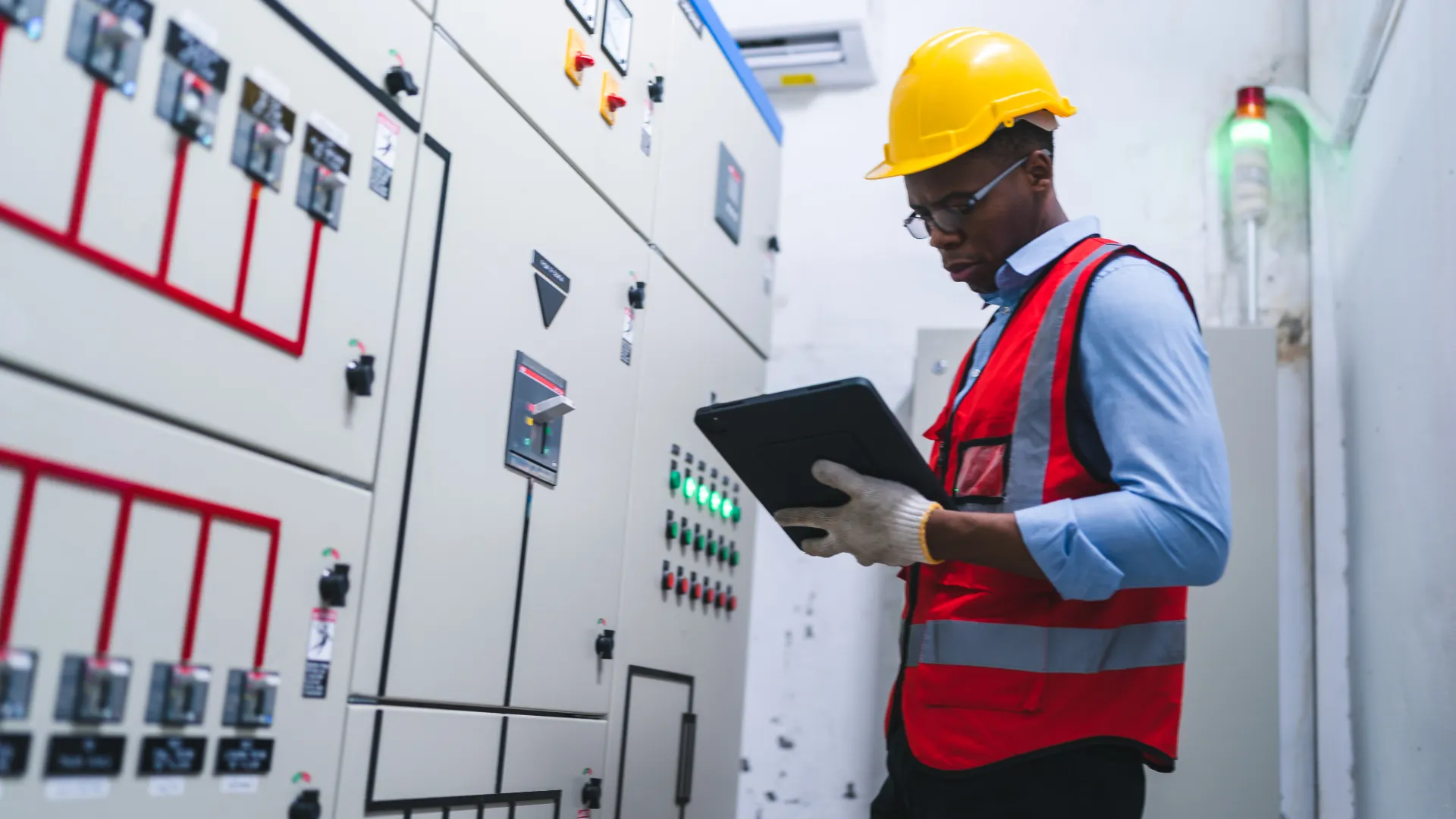 Electrical Maintenance Icon